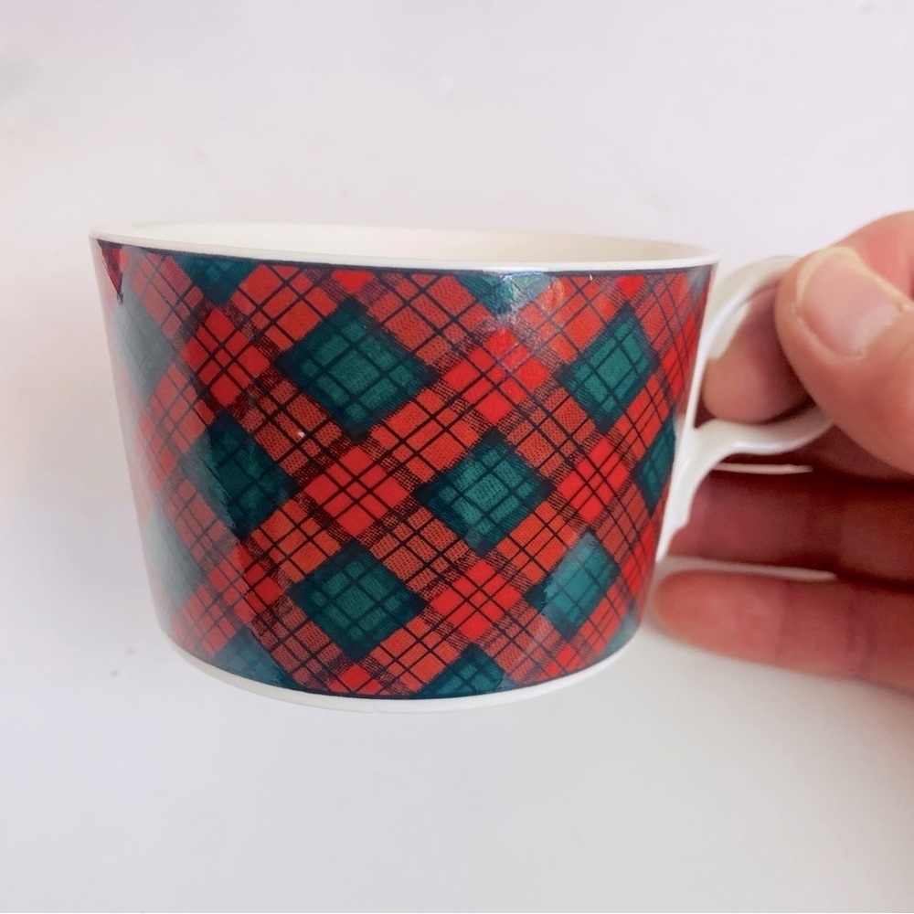 Set Of 5 Arita Charles Roberts Tartan Plaid Cups 8oz